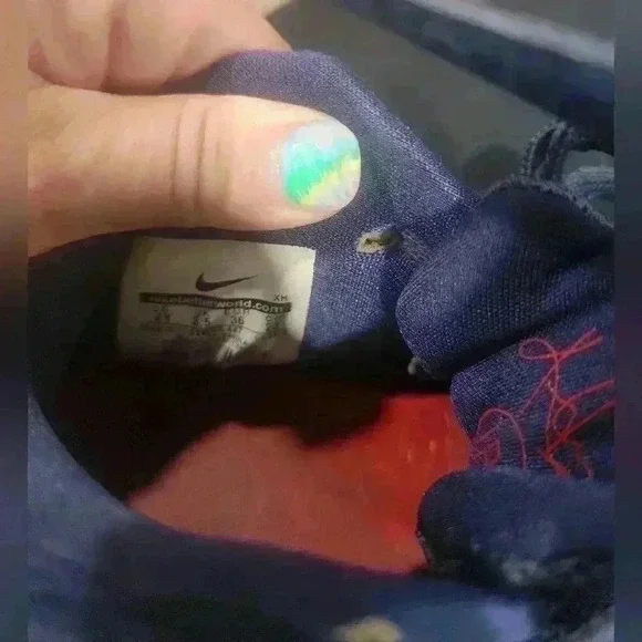 Nike Boys Kyrie 2 GS Cavs 826673-447 Navy Blue Lace-Up Basketball Shoes Size 4Y - Picture 6 of 7